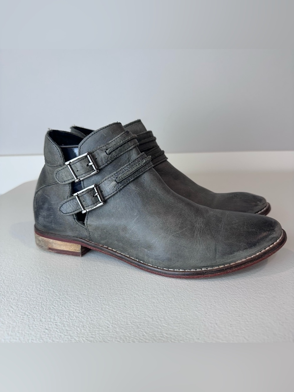 Free People Gray Leather Boho Rugged Braeburn Ankle Boots Booties Size 37